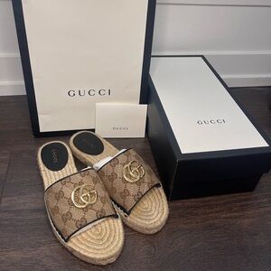 Gucci slide 35
